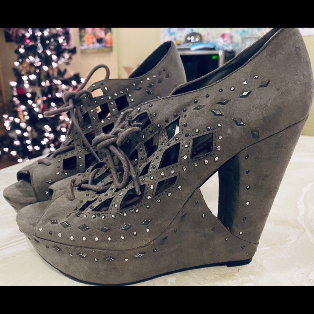 Beautiful wedges - Picture 3 of 4